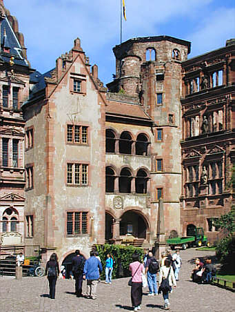 Heidelberg, Schlosshof